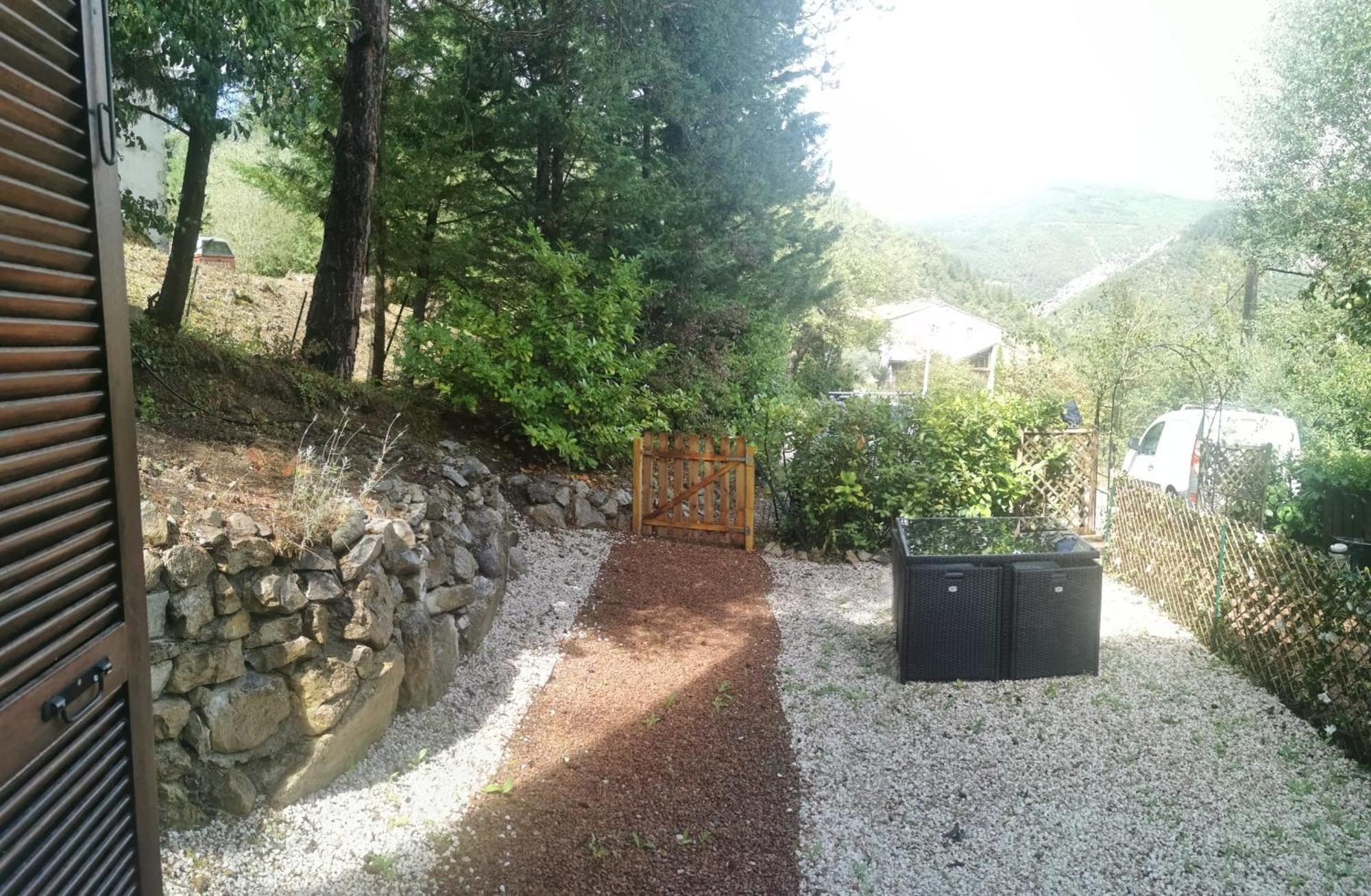 Chez Vero Et Bernard Entrevaux Extérieur photo
