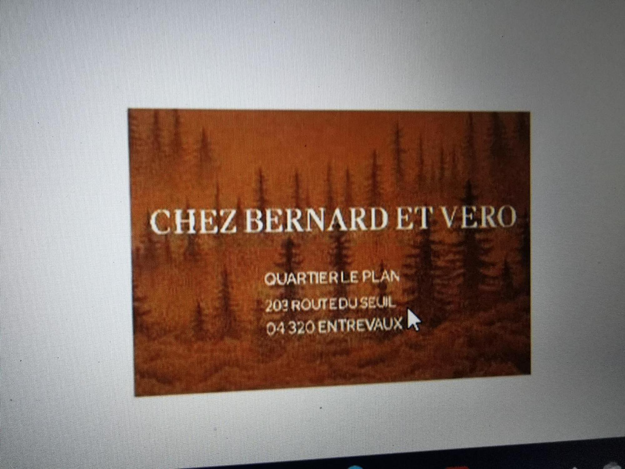 Chez Vero Et Bernard Entrevaux Extérieur photo